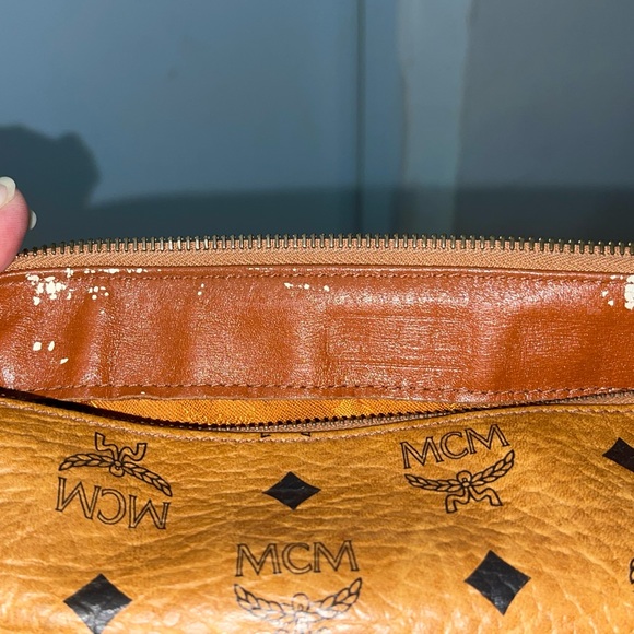 Authentic MCM Boston 26cm - Picture 13 of 16